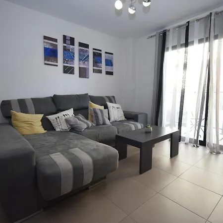 Edimar 9 - Arena Appartement *